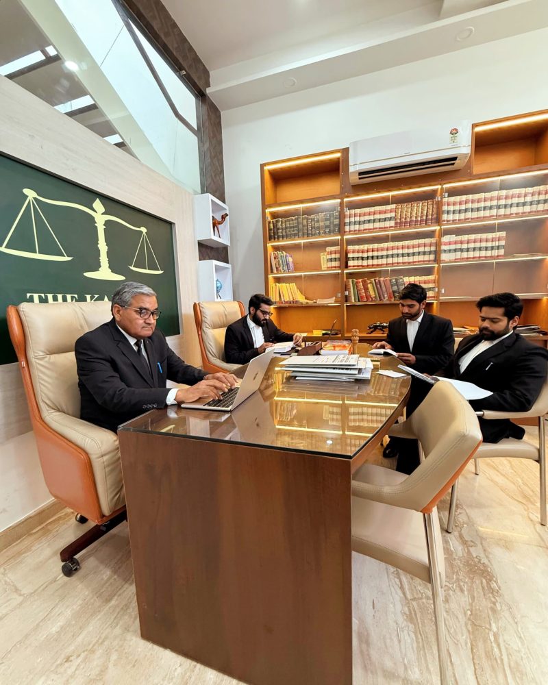 Best lawyers for bail or criminal cases offering legal defense.
